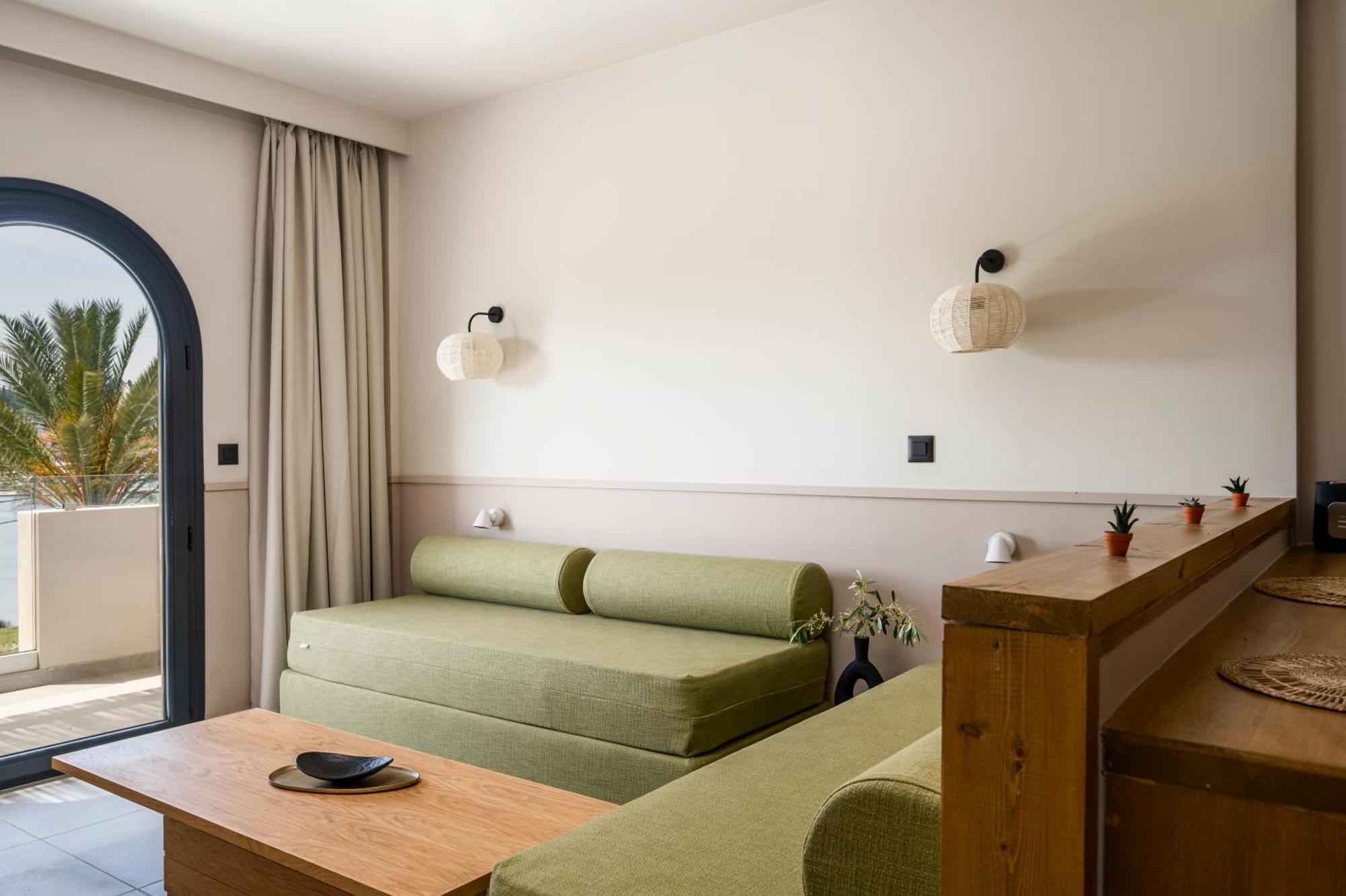 Loadstar Rooms & Suites Контокали Экстерьер фото