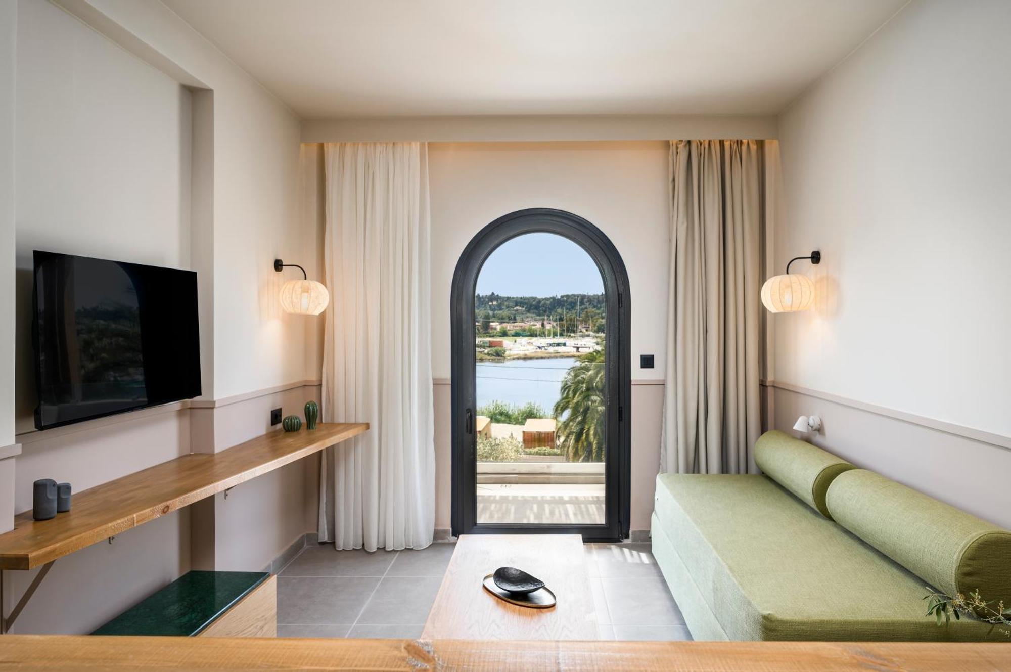 Loadstar Rooms & Suites Контокали Экстерьер фото